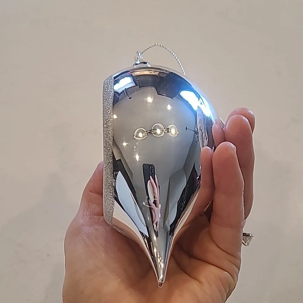 New Pottery Barn Hand-blown Bottlebrush Silver Ornament